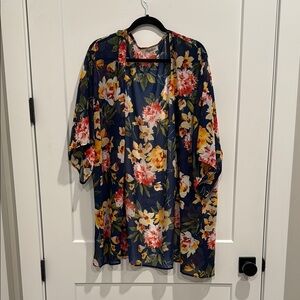 Women’s size 3X Floral Kimono Cardigan. The perfect spring layering piece!